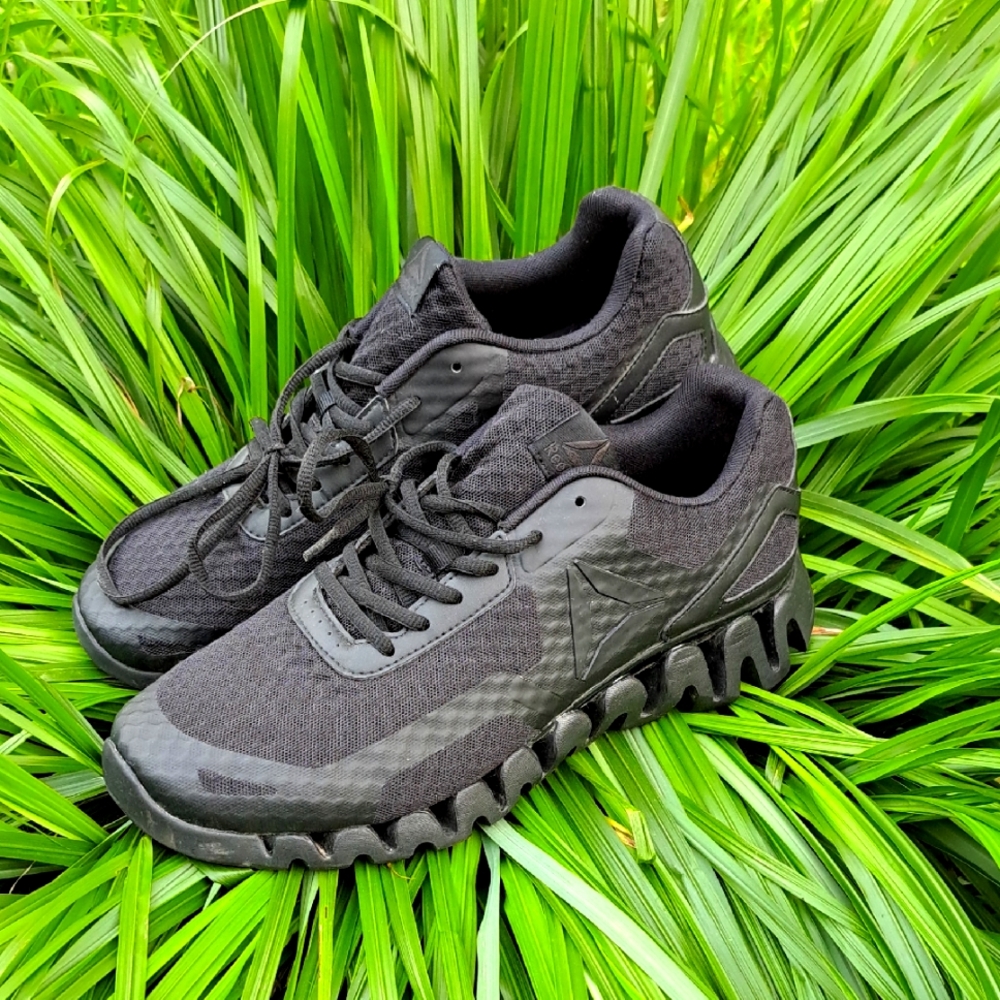 Reebok Zigtech Zig Evolution Black Running Shoes … - image 1